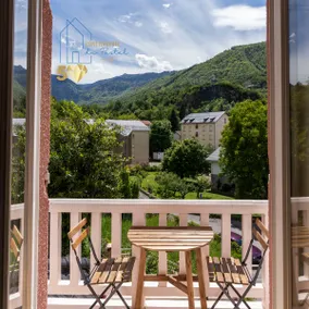 Le Grillon de Pongo Elegant two-room apartment with balconies - Image 4