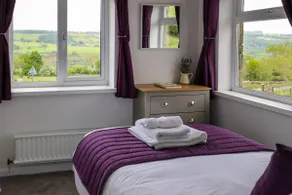 Brambly Cottage - Image 5