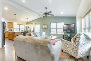 Eagle Trail Escape - Pool and Beach Access! - Image 3