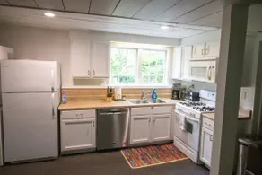 Serene Loft Historic Brookhaven - Image 2