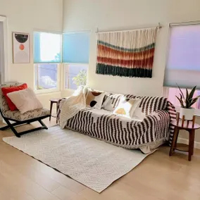 New! Luxury House Near Tech Hubs! Modern 3BR2.5B - Image 3
