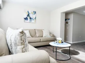 Riverside A1 | QUEEN 2BD/1BA Apt near River - Image 3