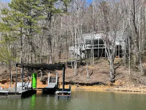 Lanier Lakefront Getaway - dock, king beds, bunks! - Image 2