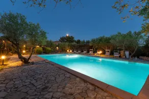 Relax Private Villa w/Pool Biliardo and Lake View - Image 3