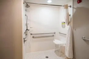 (154) King Bed Hotel Room - Gated - Image 3