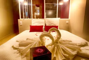 Le Bonbon Love Suite • Private Whirlpool • Terrace - Image 2