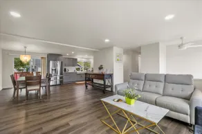3BR | Adventurous | 5mins to Trails & Lake - Image 3