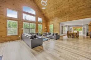Luxury Lakefront Villa • 10BR • Beach • Sleeps 30 - Image 5