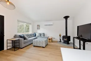 Cozy 3BR Retreat in Midtown - Image 3