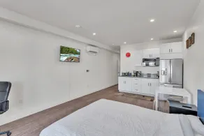 Park St. Brand new studio in heart of Alameda! - Image 4