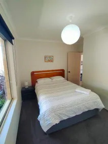 Lucy's Lodge: Relaxed, clean & close to the beach - Image 5