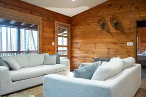 Aska's Cozy Corner Cabin - Image 3