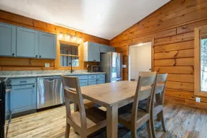 Aska's Cozy Corner Cabin - Image 5