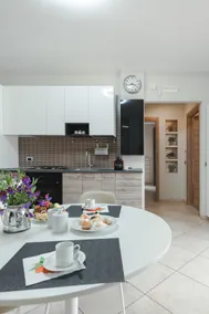 Sea Breeze Apartment - Image 4