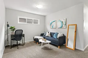 Spacious 4BR 3BA w/ AC in Quiet SE Neighbourhood - Image 3
