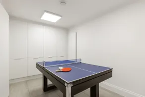Parking | Sleeps 8 | Games Room | Conservatory! - Image 3