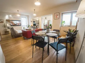 Pet-friendlysuburban house in Buda. - Image 3