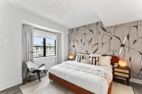 Solara – Luxury 1BR Downtown - Image 4