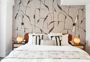 Solara – Luxury 1BR Downtown - Image 5
