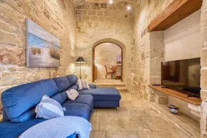 Unique house w pool in central Malta by SF HOMES - Image 2