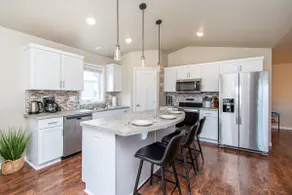 3BR I Kings x 3, 5 min to FargoDome, Pack n play - Image 3