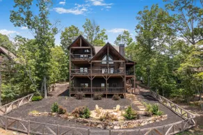 LuxeCabin-Endless View-Hottub-PoolTbl-Fenced Yard - Image 3