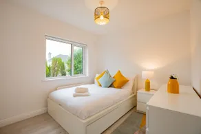 Family-Friendly Galway 3 Bed House - Sleeps 6 - Image 4