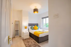 Family-Friendly Galway 3 Bed House - Sleeps 6 - Image 2