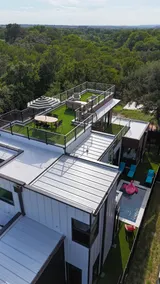 ACL Ready! / Pool / Rooftop / 8 min DT & Airport - Image 3