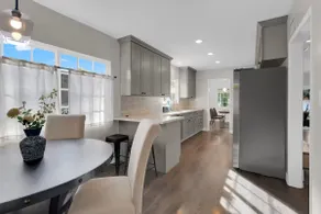 Modern Home | Close to Universal | Van Nuys, CA - Image 3