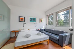 2 min to Metro, 8 min to RHO Fiera, Air Conditioning - Image 2