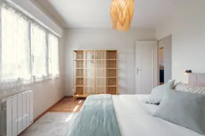Elegant, air-conditioned & renovated - Image 5