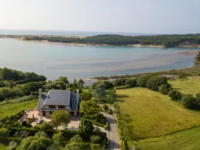 Spectacular house with ocean views. - Image 5