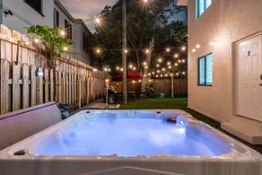Zen Loft • Jacuzzi+King Bed-Near Beach & Las Olas - Image 2