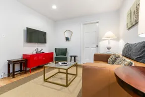 Fully furnished apt in downtown Evanston - Image 3