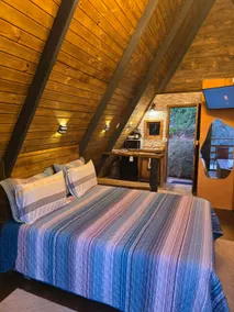Crystal Chalet with Hot Tub in Capivari - Image 5