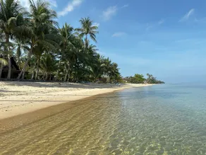Beachside 3-Bedroom Townhouse w Private Pool at 70 Meters from Beach - Image 5
