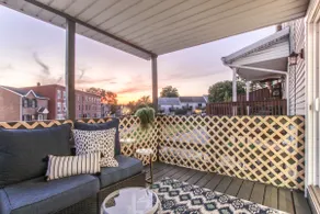 Midtown Chic * PA Farm Show Complex 1 mile away! * - Image 4