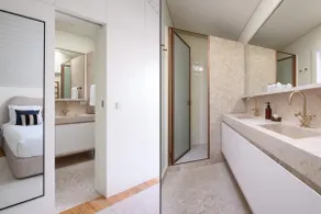 Elegant Alfama Stay / 3 bedrooms & 3 bathrooms - Image 5