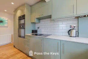 Spacious, Newly Renovated Flat in Charming Village - Image 4