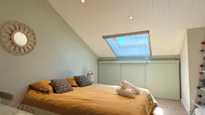 Family home with private pool, summer garden - Image 3