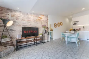 Penthouse | Downtown | Chic - Image 3