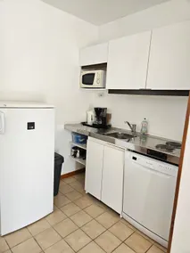 Nice & quiet house, beach 900 m away, indoor pool - Image 5