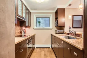 Elegant Pearl St Retreat- 1 Block to Hiking Trails - Image 4