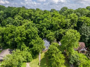 3BR w/ 2 Kings Near Zoo & UC - Image 5