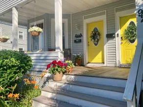 Newport Boho Tropical-2BD/1Bth, +Futon/2 Parking! - Image 4
