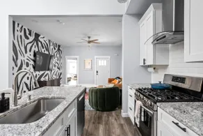 Fountain Sq 3BR w/ Pool, Arcade & Garage Parking - Image 4