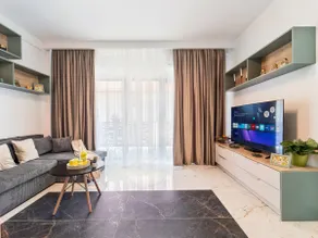 Free Parking Studio Two - by Dream Residence - Image 2
