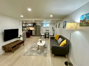 Verdun Quiet and Convenient unit w/ King size bed - Image 3