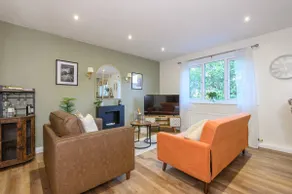 Baildon Moor Family Escape with Views + Parking - Image 2